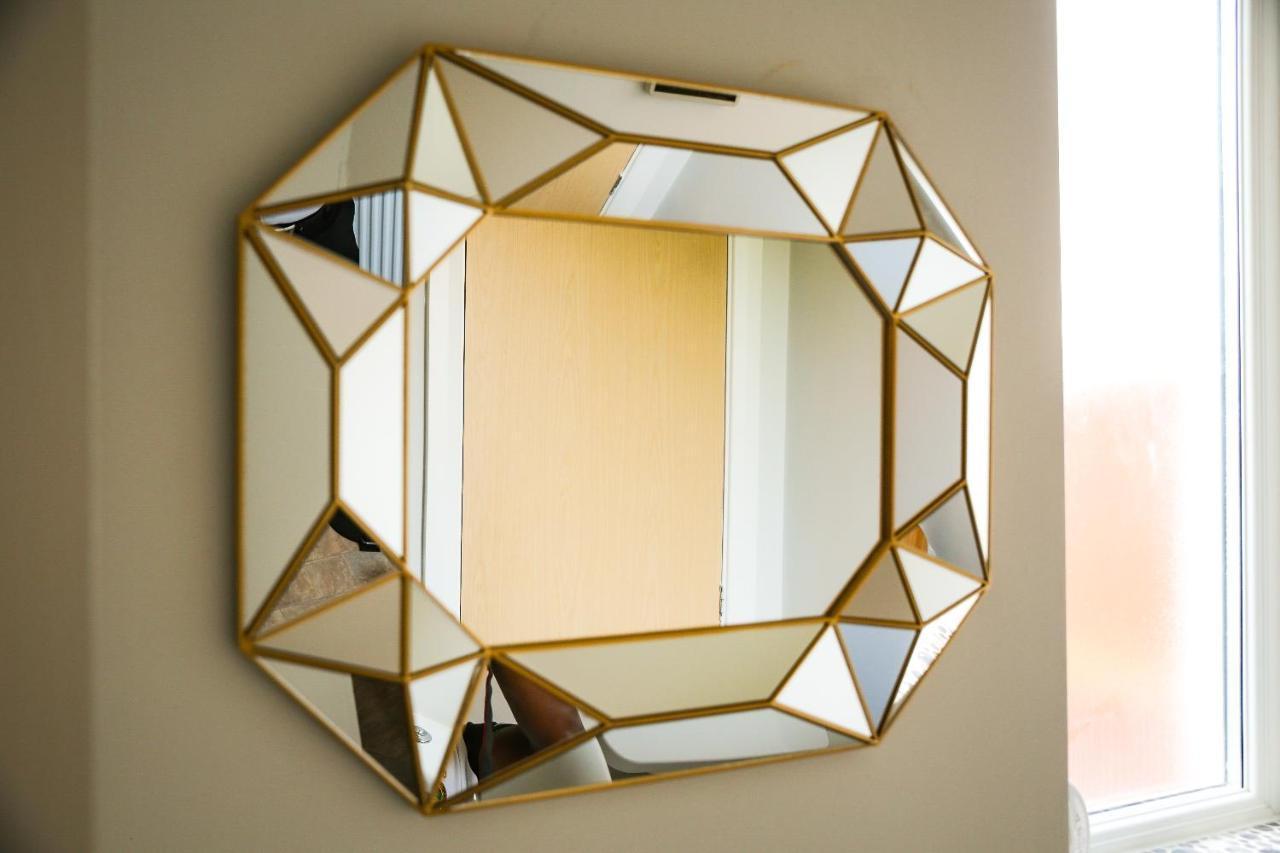 Crystal Home — Photos 3